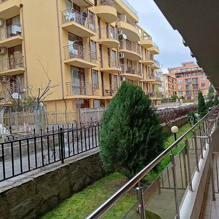 Апартаменты 